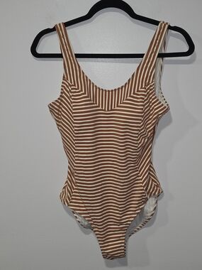 NIPTUCK SWIM Scoop Neck Striped One-Piece Swimsuit in Rust and White Size 8